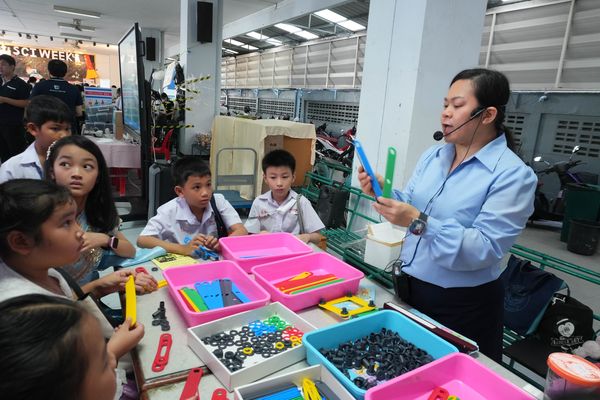 โรงเรียนปรีชานุศาสน์